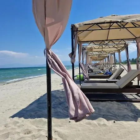 Vesna Luxury & Michel Ap 8 *
